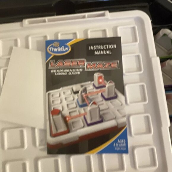 LASER MAZE Beam Bending Logic Game - STEM Toy - Board Game - Complete - Picture 5 of 11